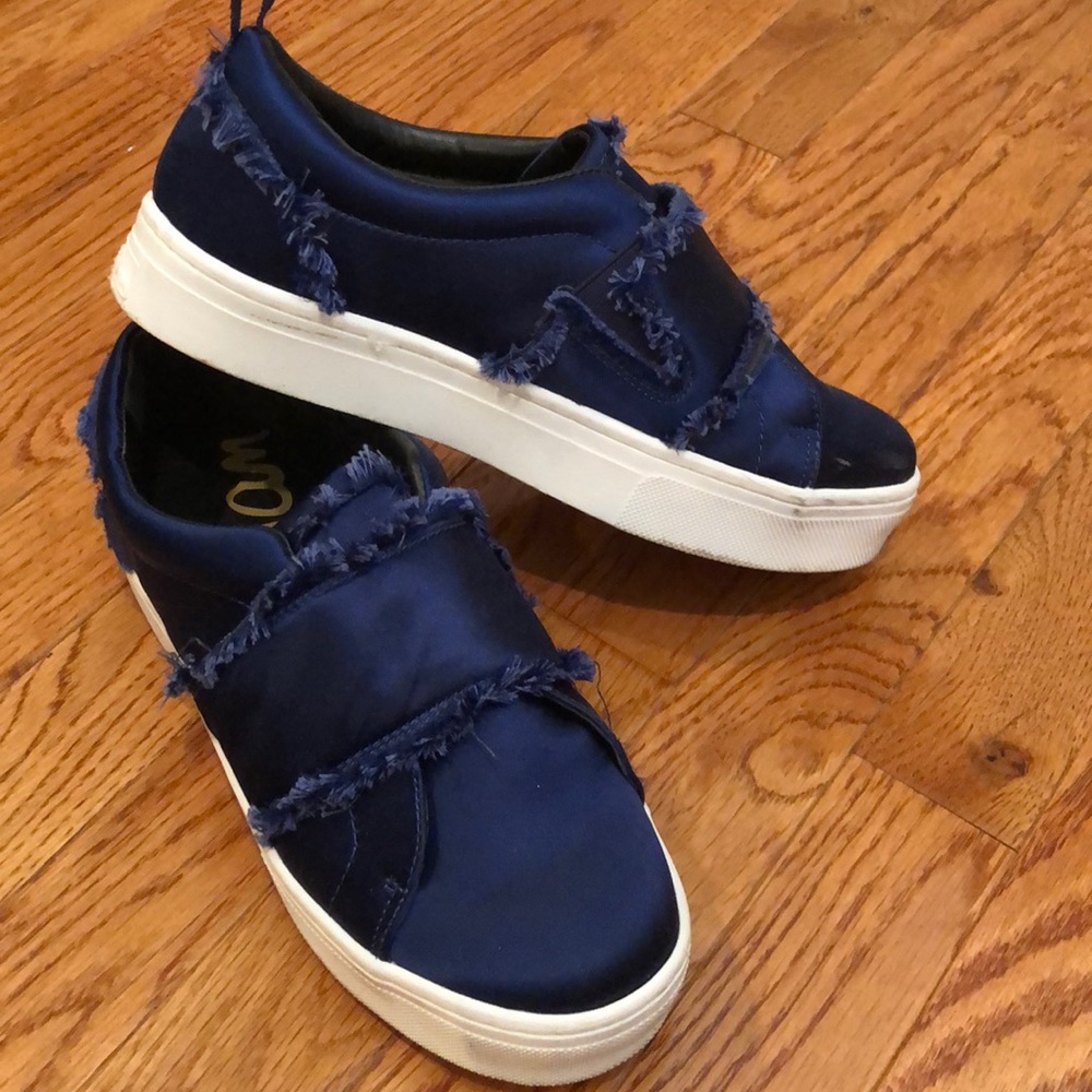 Platform sneakers
